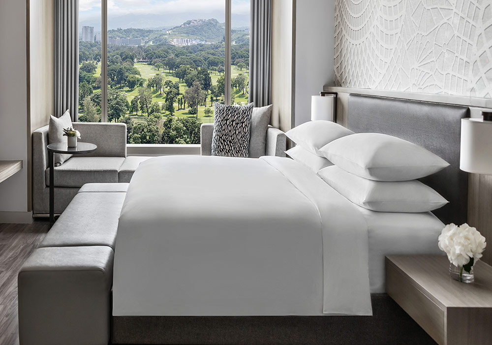 Buy Luxury Hotel Bedding from Marriott Hotels - Block Print