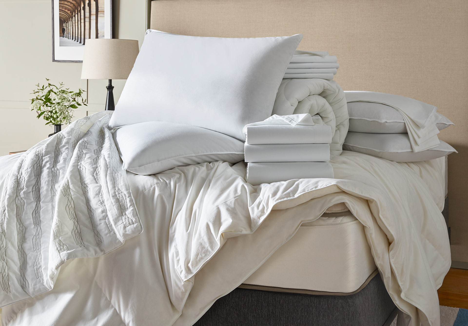 Le Méridien Bed & Bedding Set