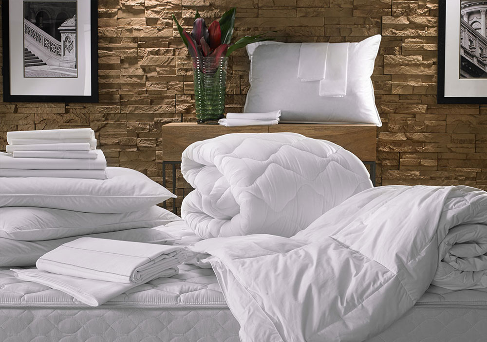 Platinum Stitch Bed & Bedding Set